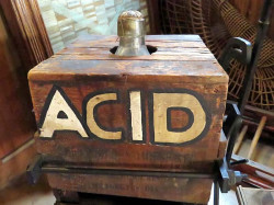 1800 s acid fire extinguisher