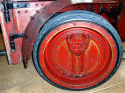 1905 lafrance steamer 1916 front motor drive company tractor 11