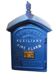 1910 1925 gamewell fire   police alarm box