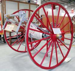 1911 hose cart 6