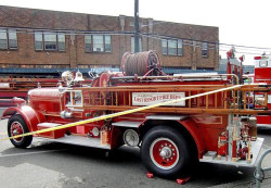 1920 seagrave gpm centrifigal pumper 2