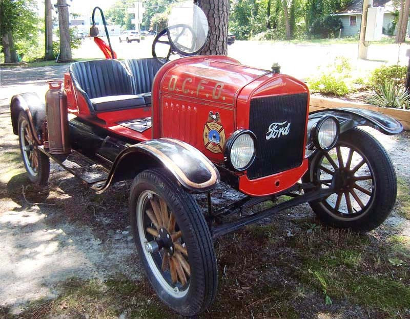 1925 ca.  model t ford