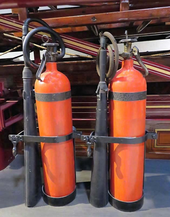 1928 seagrave city service ladder truck 6