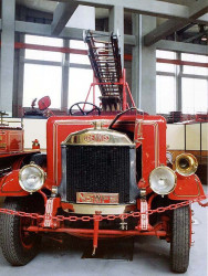 1933 dennis 3