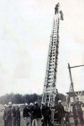 1938 carl metz ladder