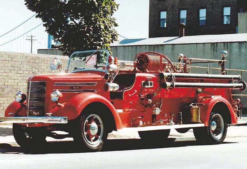 1939 mack  2 