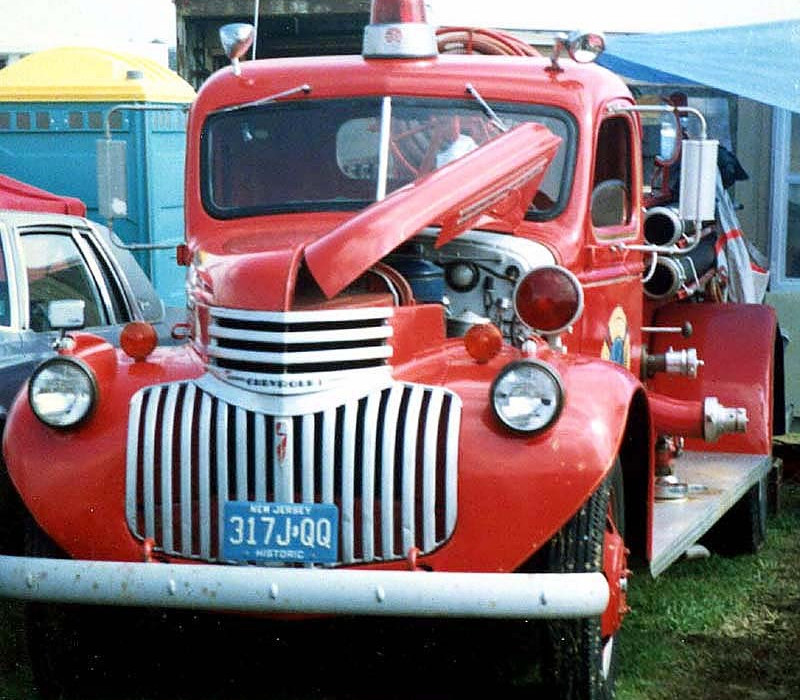 1942 chevrolet  2  2