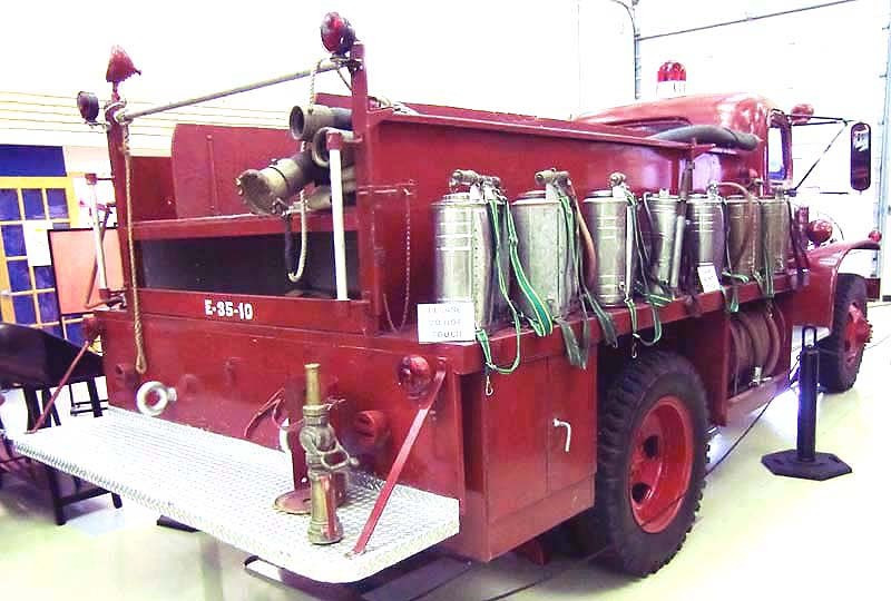 1942 general chevrolet 2