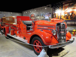 1948 mack model 45s  district  fire engine 4