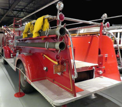 1951 mack model a fire engine 4