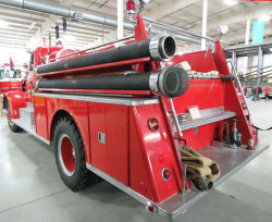 1951 van pelt on international chasis 1000 gl pumper 5