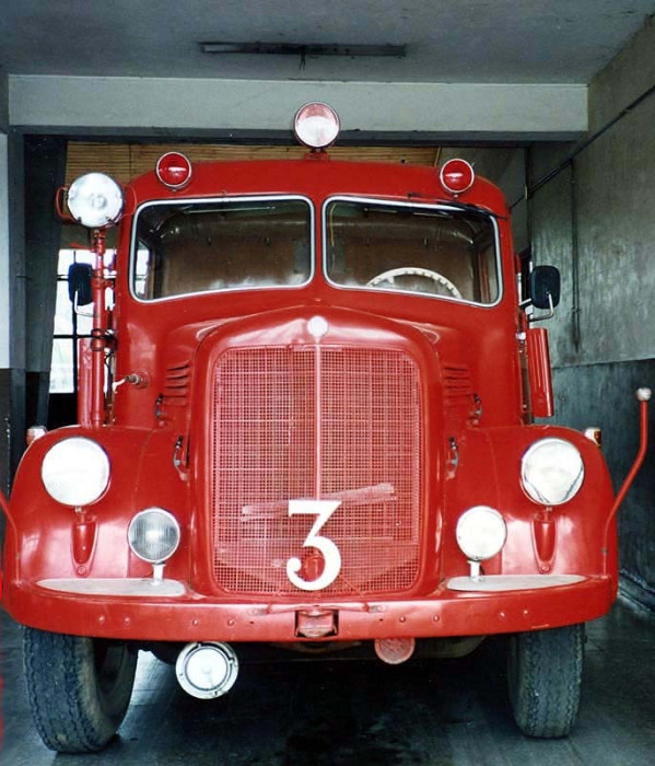 1956 mercedes  2  2