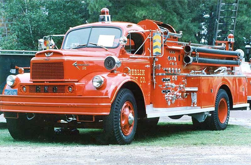 1956 reo speed wagon gold comet