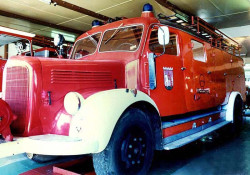 1958 mercedes  2 