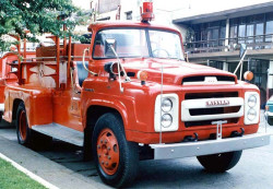 1963 nissan 630  2 