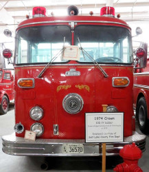 1974 crown 100 ft ladder 1