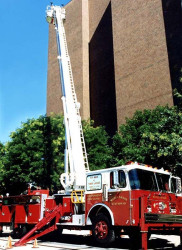1975 mack tower ladder 2