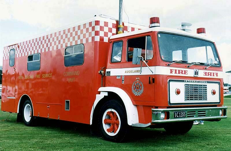 1985 international command unit