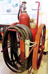 1980 s ansul dry chemical extinguisher 2
