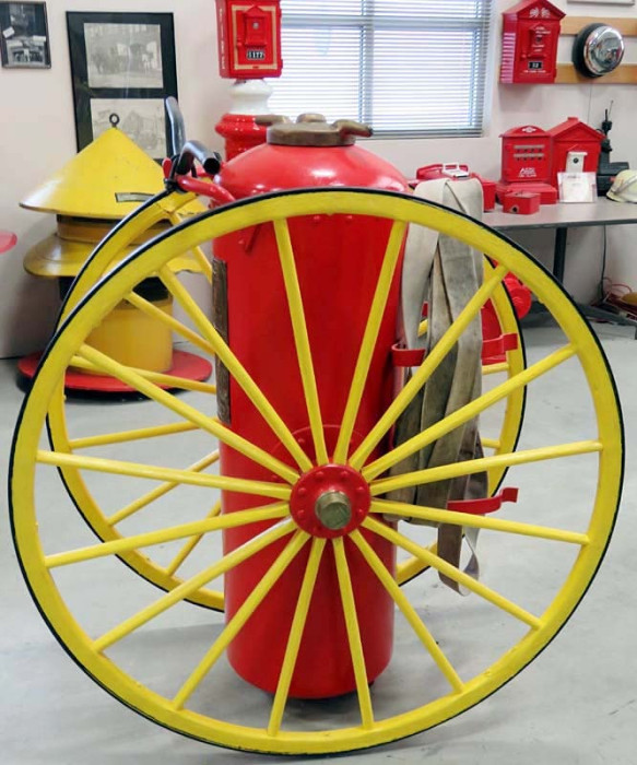 ca. 1900 40 gallon chemical cart 1