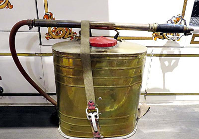 1935 American LaFrance Extinguishers